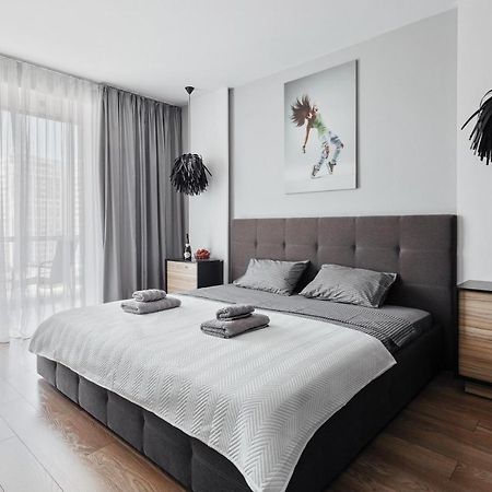 Grey Apartment Odesa Exterior foto