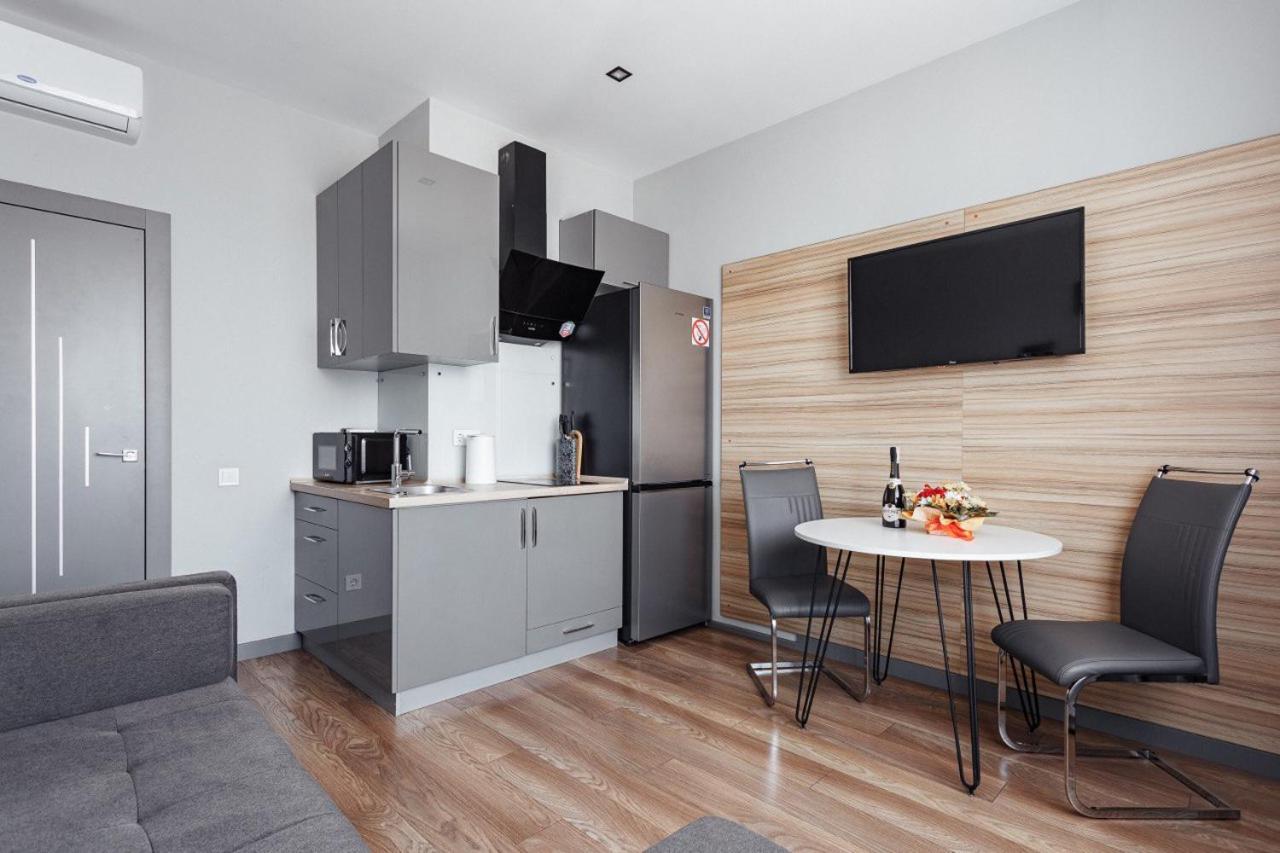 Grey Apartment Odesa Exterior foto