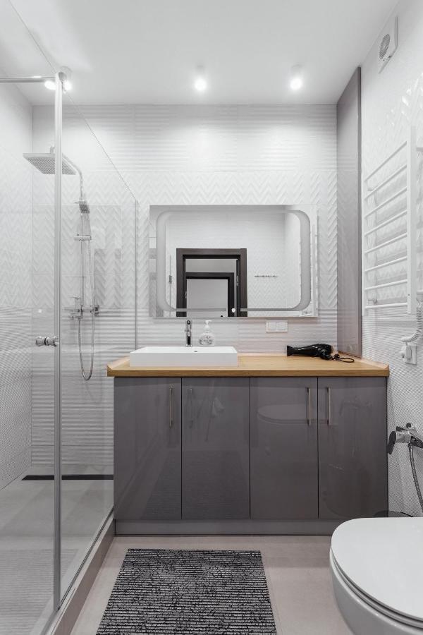 Grey Apartment Odesa Exterior foto