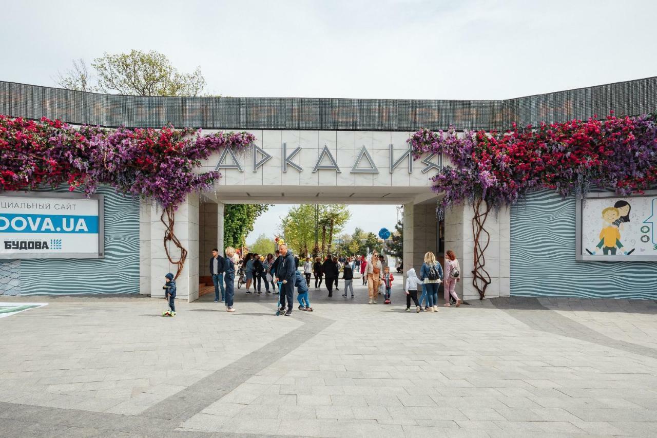 Grey Apartment Odesa Exterior foto